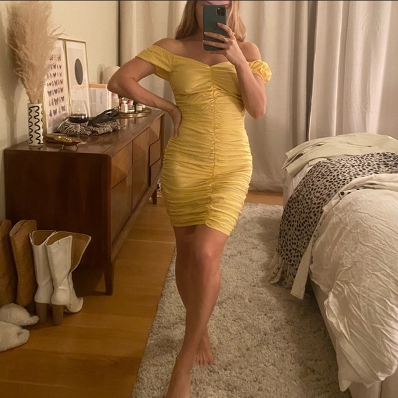 Zara yellow ruched dress - Picture 7 of 9